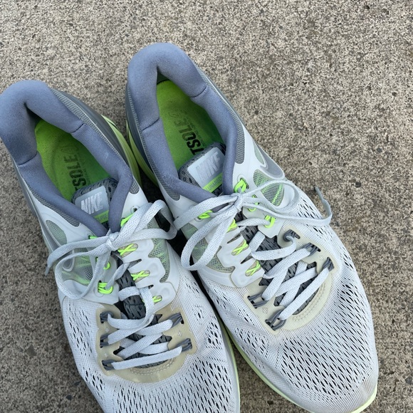 Nike Lunar Eclipse 4 Running Shoes Womens Size 10 Gray Athletic 629683-007 - Picture 11 of 13